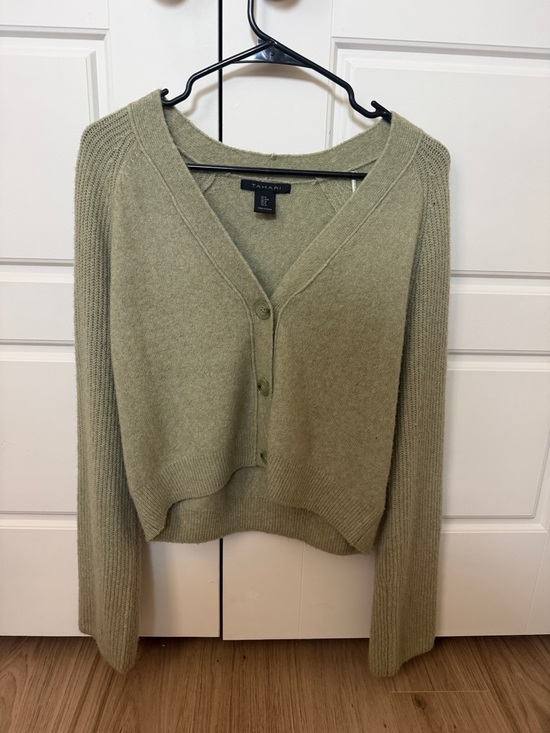 Tahari Sweaters - Tahari Olive Green V-Neck Button Front Women's Sweater Cardigan